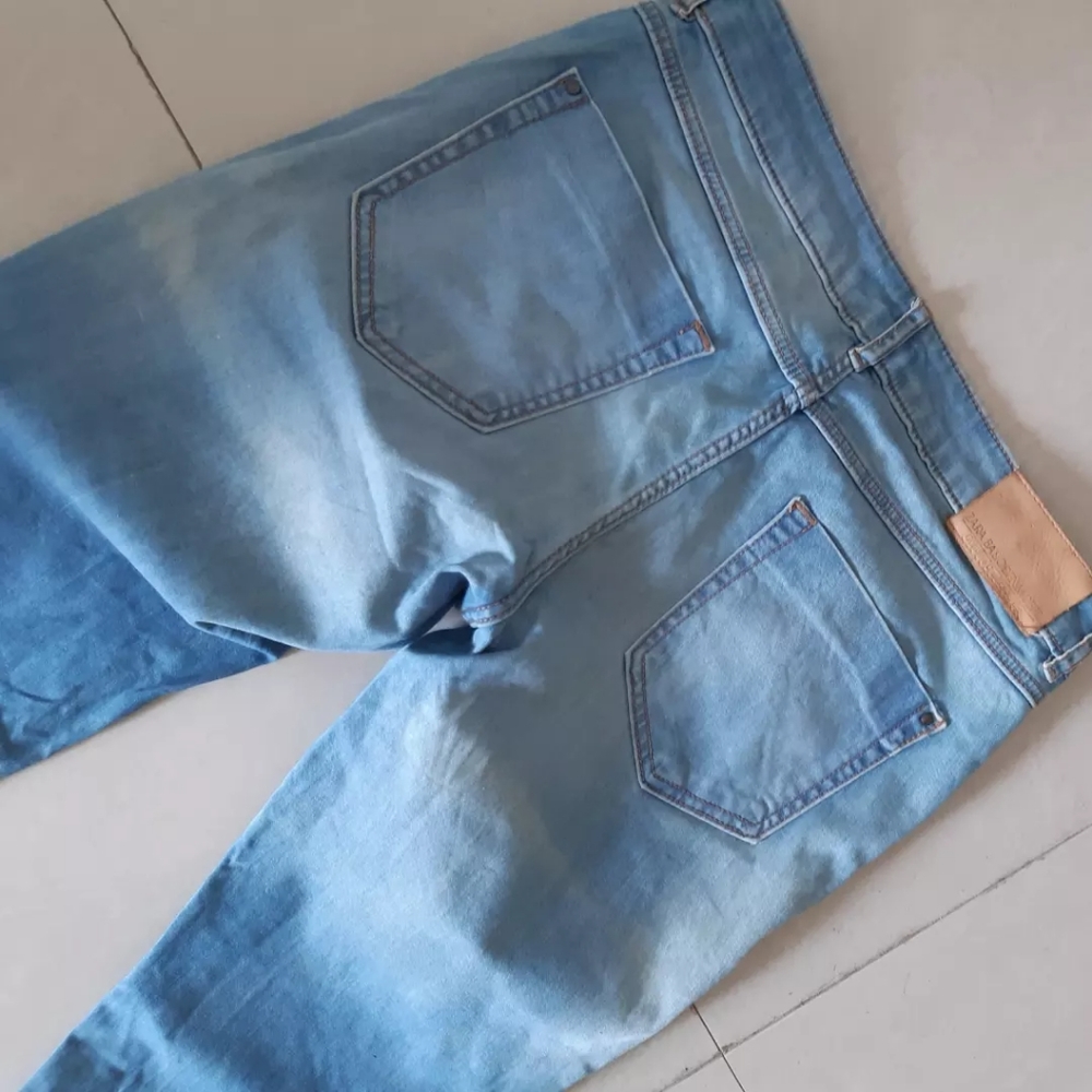 Zara denims jeans - Picture 2 of 3